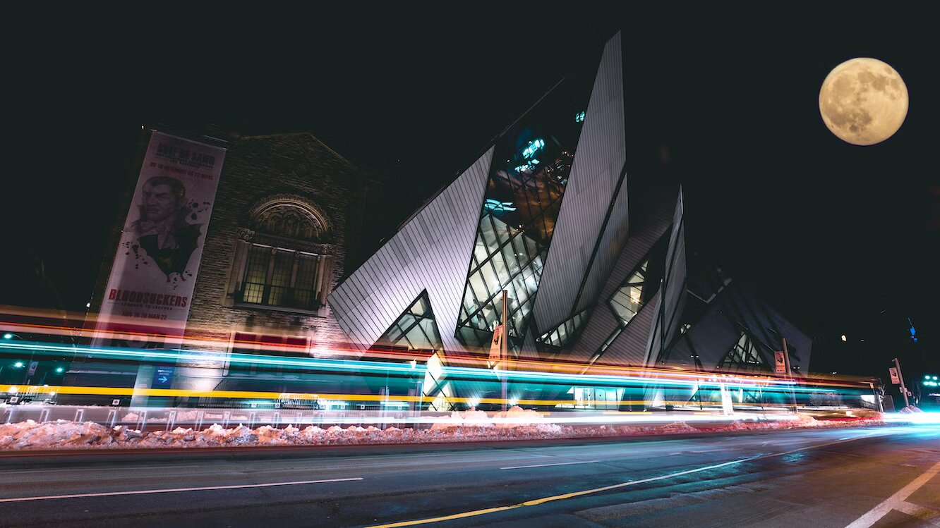 image of the ontario museum at night as a part of the Top Tourist Attractions in Ontario Canada