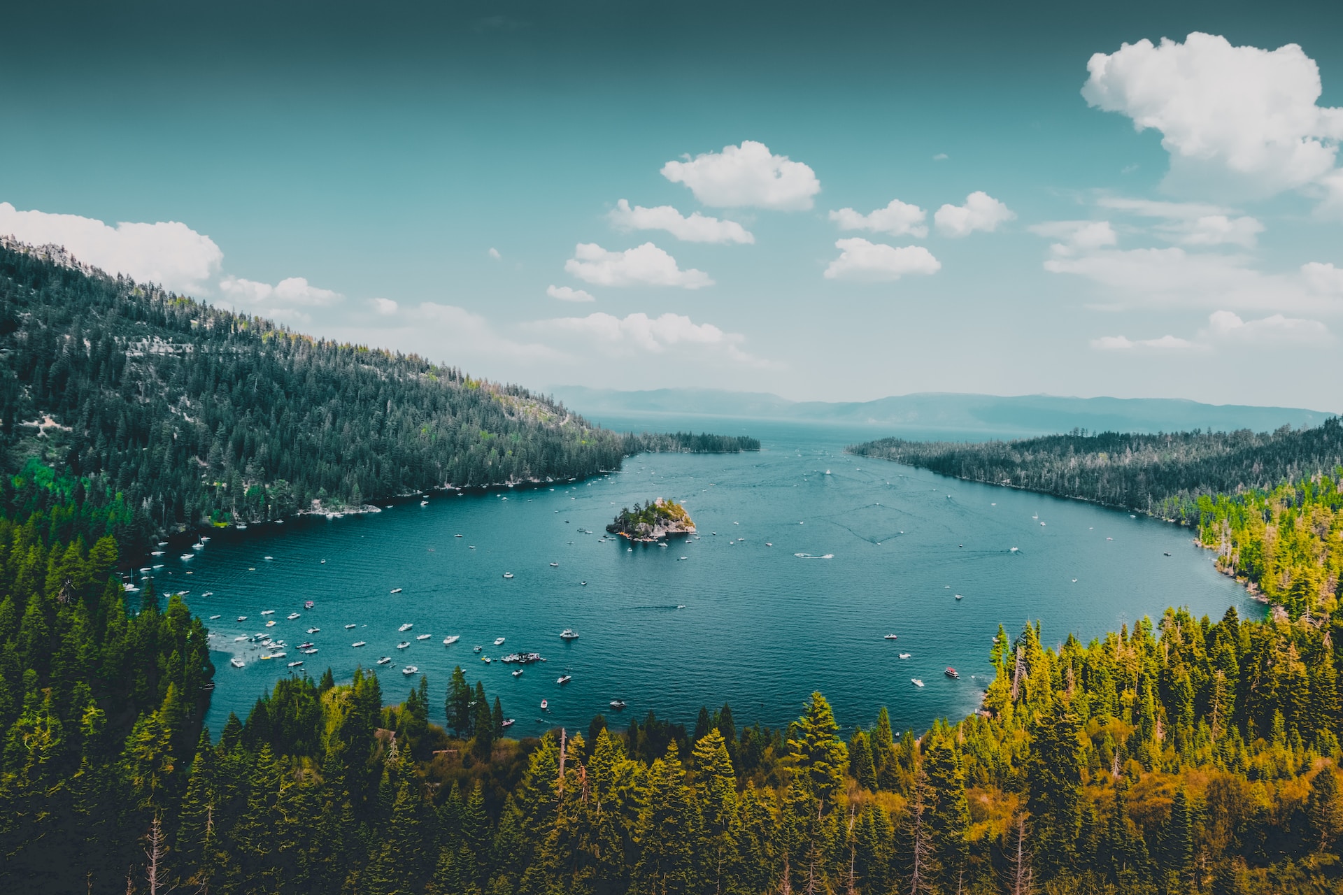 How far is Lake Tahoe from Las Vegas What you need to know